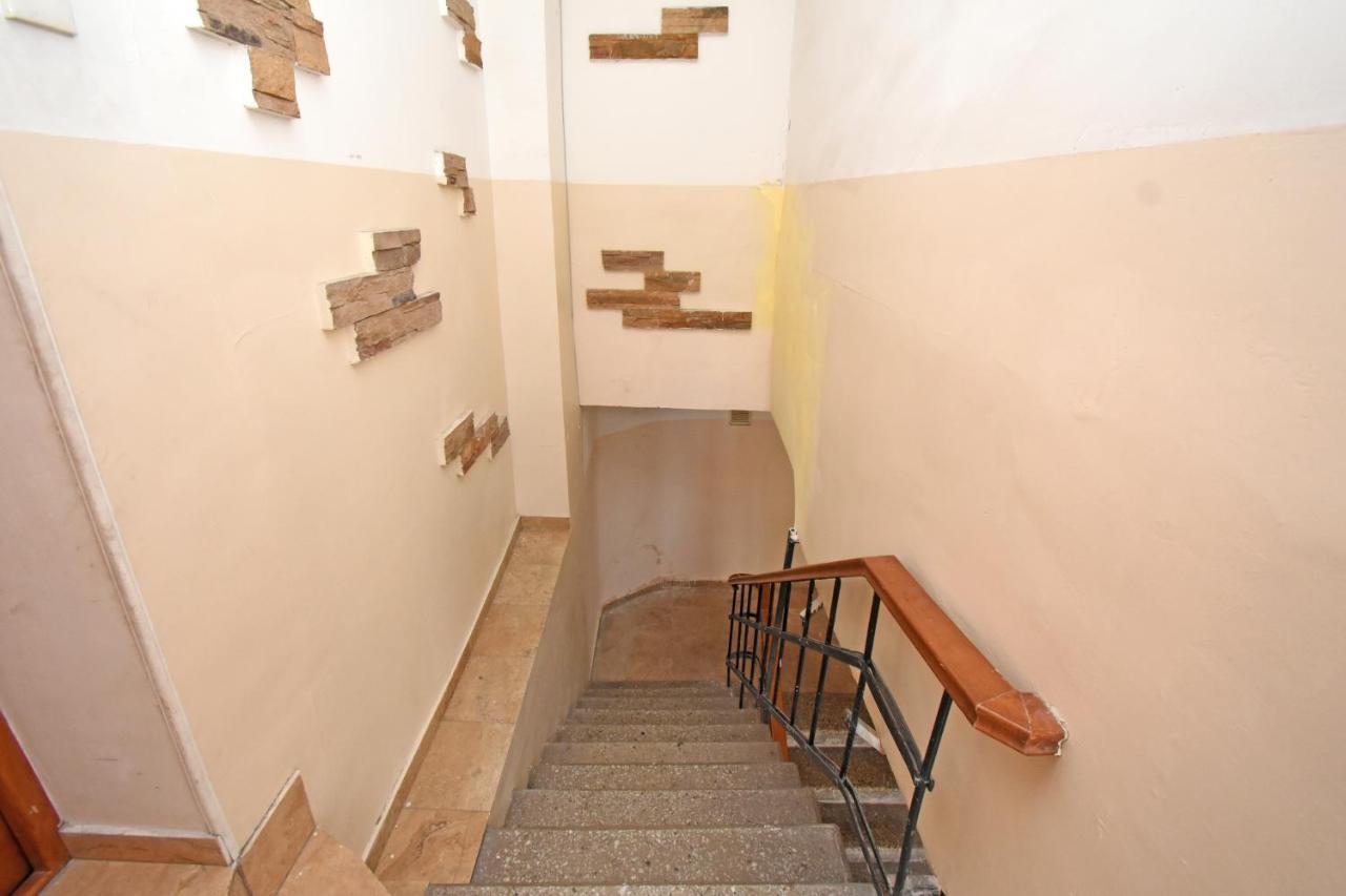 Galaxy Inn Luxury Hostel In Center Yerevan Bagian luar foto
