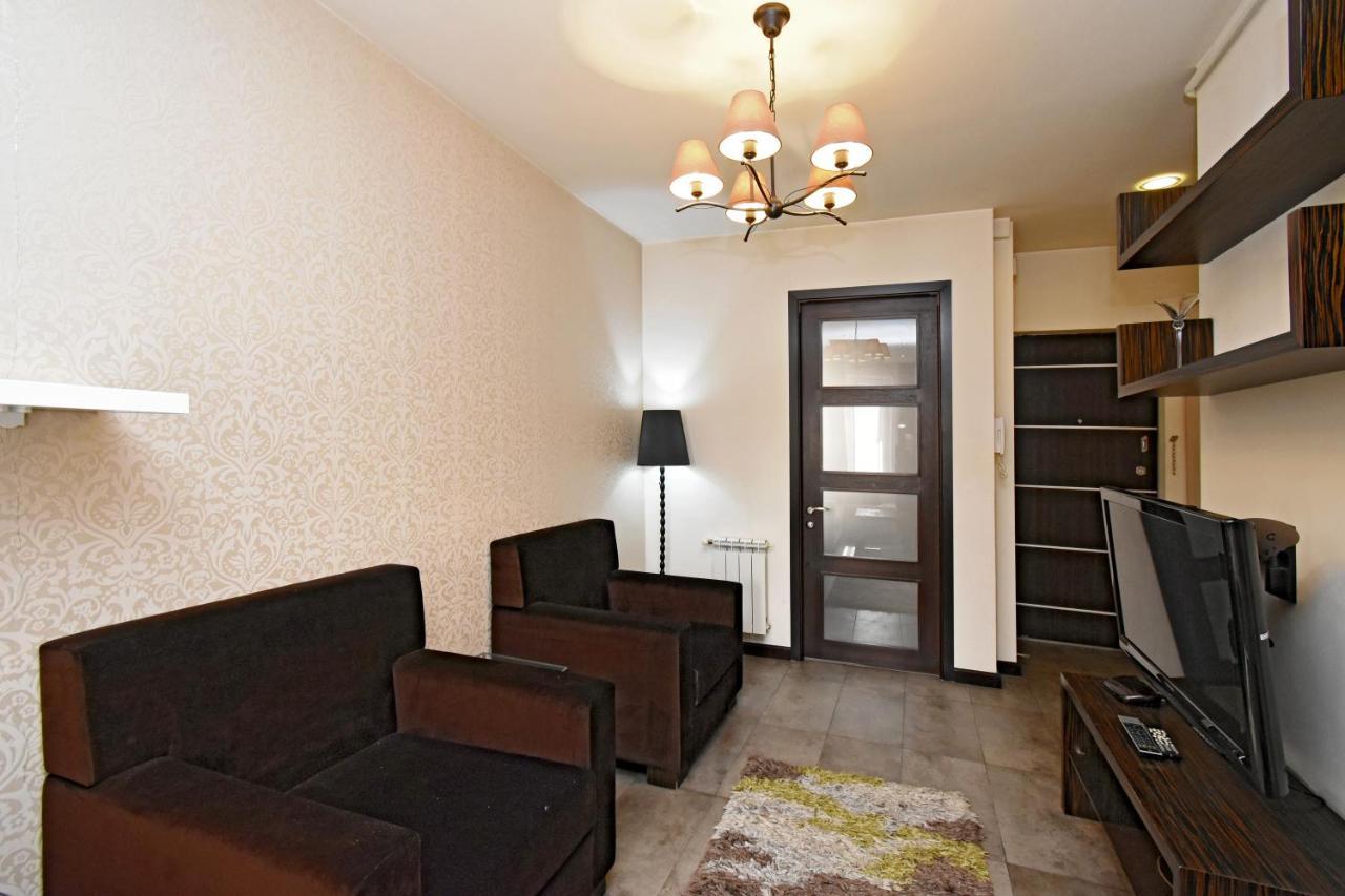 Galaxy Inn Luxury Hostel In Center Yerevan Bagian luar foto