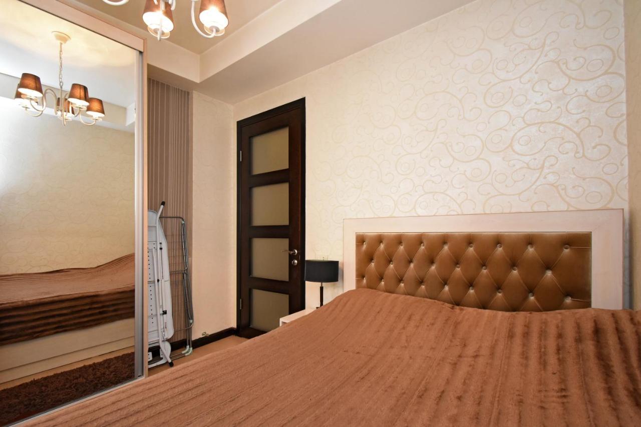 Galaxy Inn Luxury Hostel In Center Yerevan Bagian luar foto