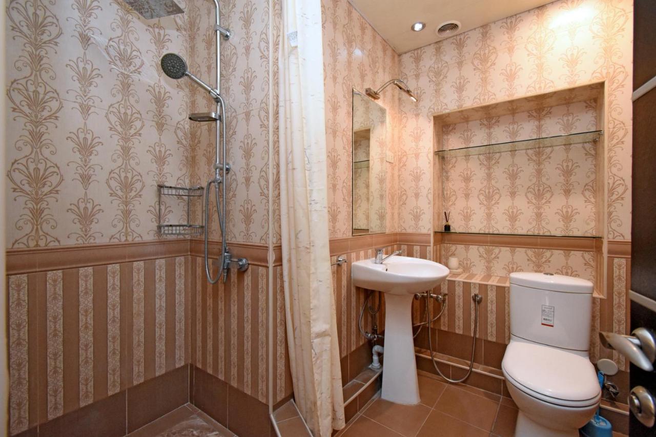 Galaxy Inn Luxury Hostel In Center Yerevan Bagian luar foto